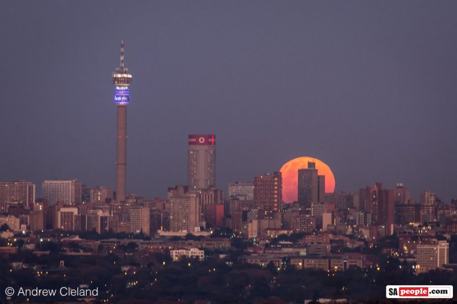 There's A Rare, Beautiful and Powerful Supermoon Rising SAPeople