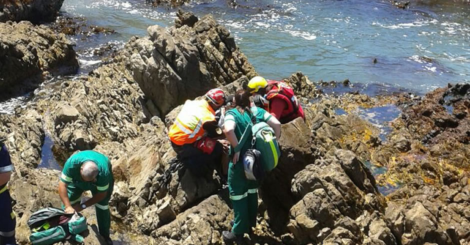 Teenager Drowns at JBay and Rescue at Gordons Bay - SAPeople ...