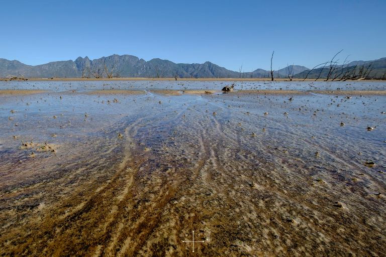 Haunting Photos Show Cape Town Gripped by Drought Crisis (About 100