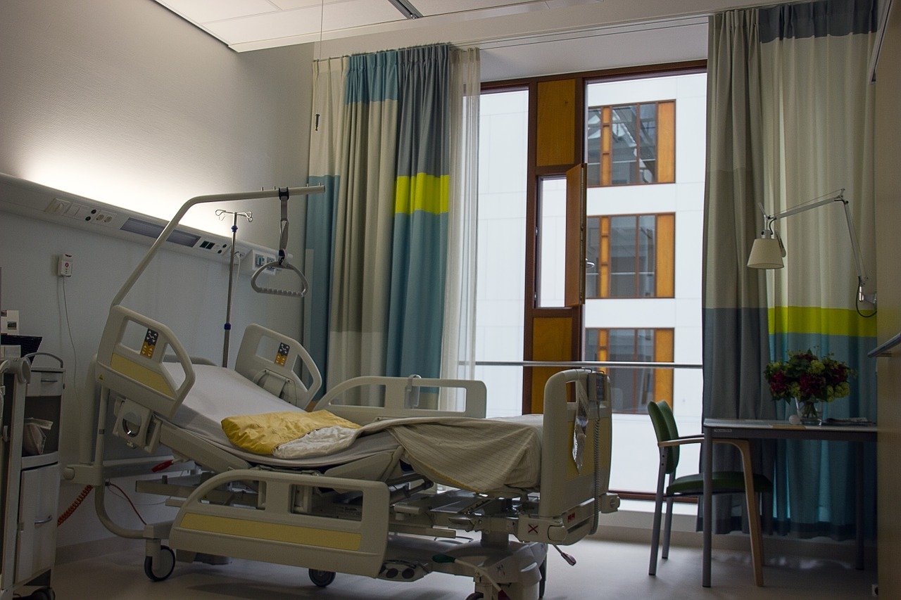 Gauteng Hospitals Restrict Visiting Hours to Curb COVID-19 ...