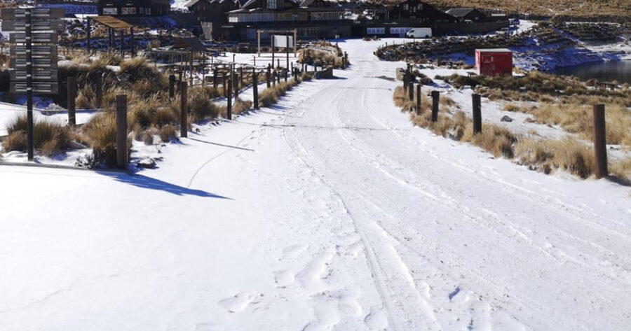 WATCH Winter Wonderland as 'Disruptive' Snow Falls Over Southern Africa ...