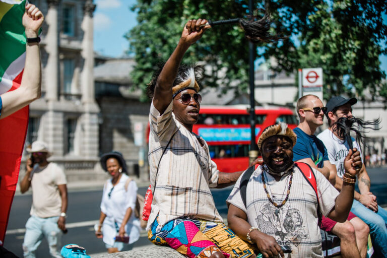 WATCH South Africans in London Stand United at Peaceful Protest AMAZING ...