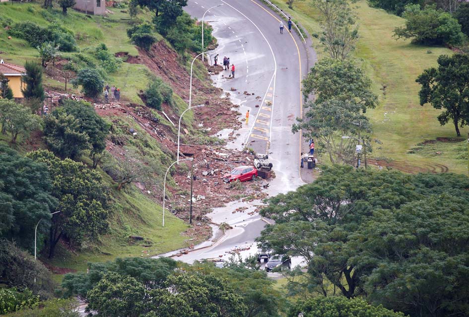 Watch Devastating Kzn Floods Leave Over 45 Dead Plus How You Can Help Sapeople Worldwide 7762